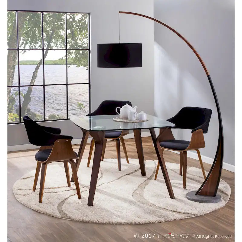 Quadratischer Esstisch im modernen Mid-Century-Stil