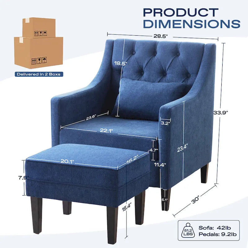 Bequemer Clubsessel mit Hocker und Kissen